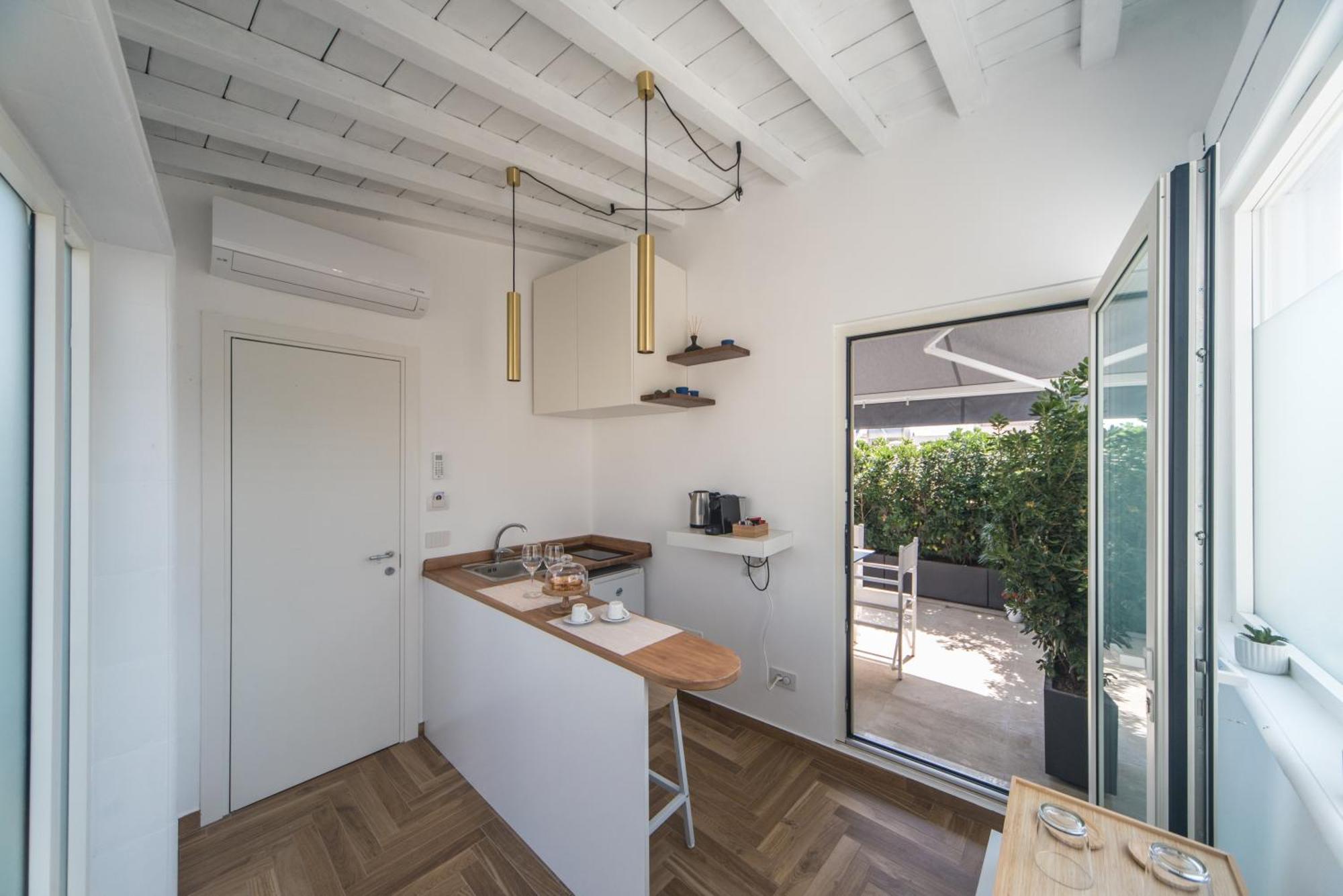 Suite Santa Chiara Трани Экстерьер фото