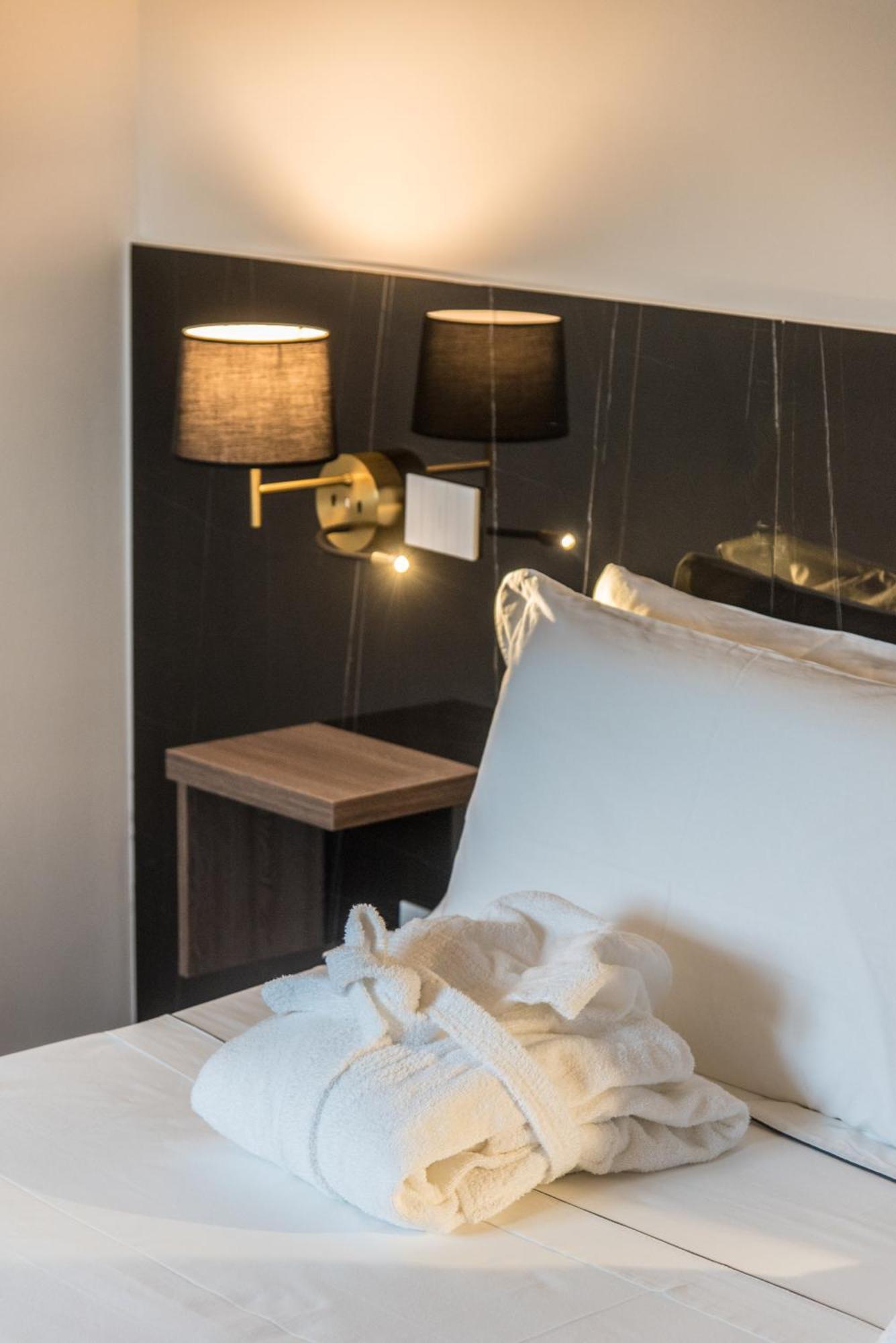 Suite Santa Chiara Трани Экстерьер фото